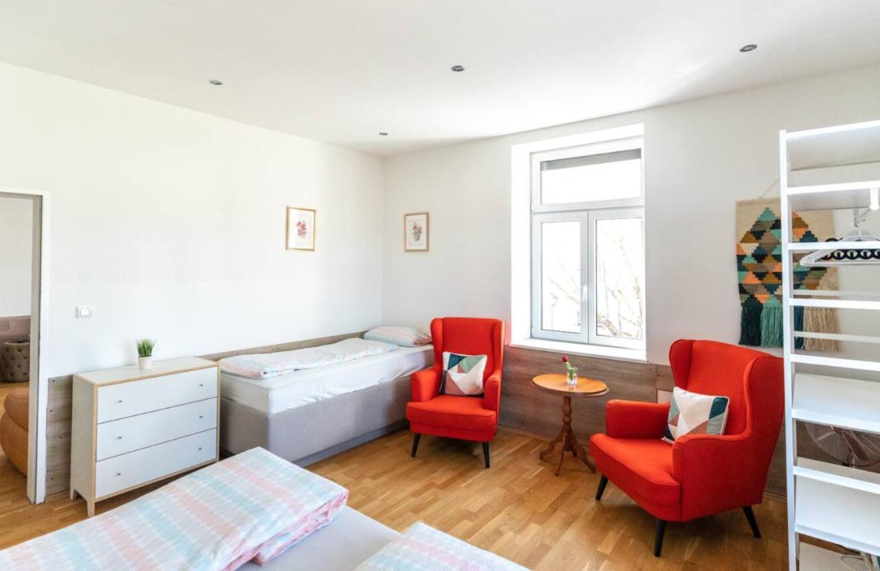 Comfortable 1100 With Contactless Check-in * Vienne